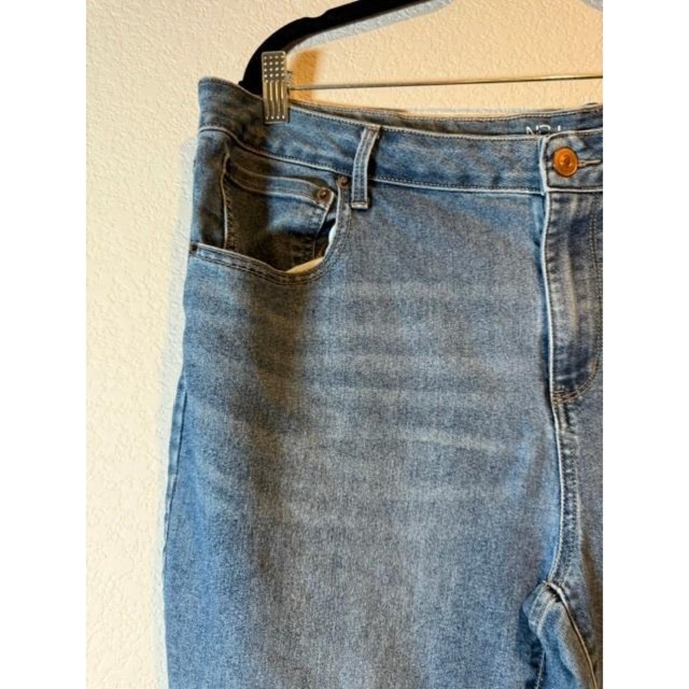 Upcycled OOAK Boho Womens Flare Jeans Crochet Lace Inset bell bottom Sz 21 - Picture 4 of 7